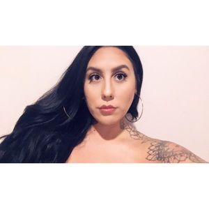 Meet your Posher, Whitney